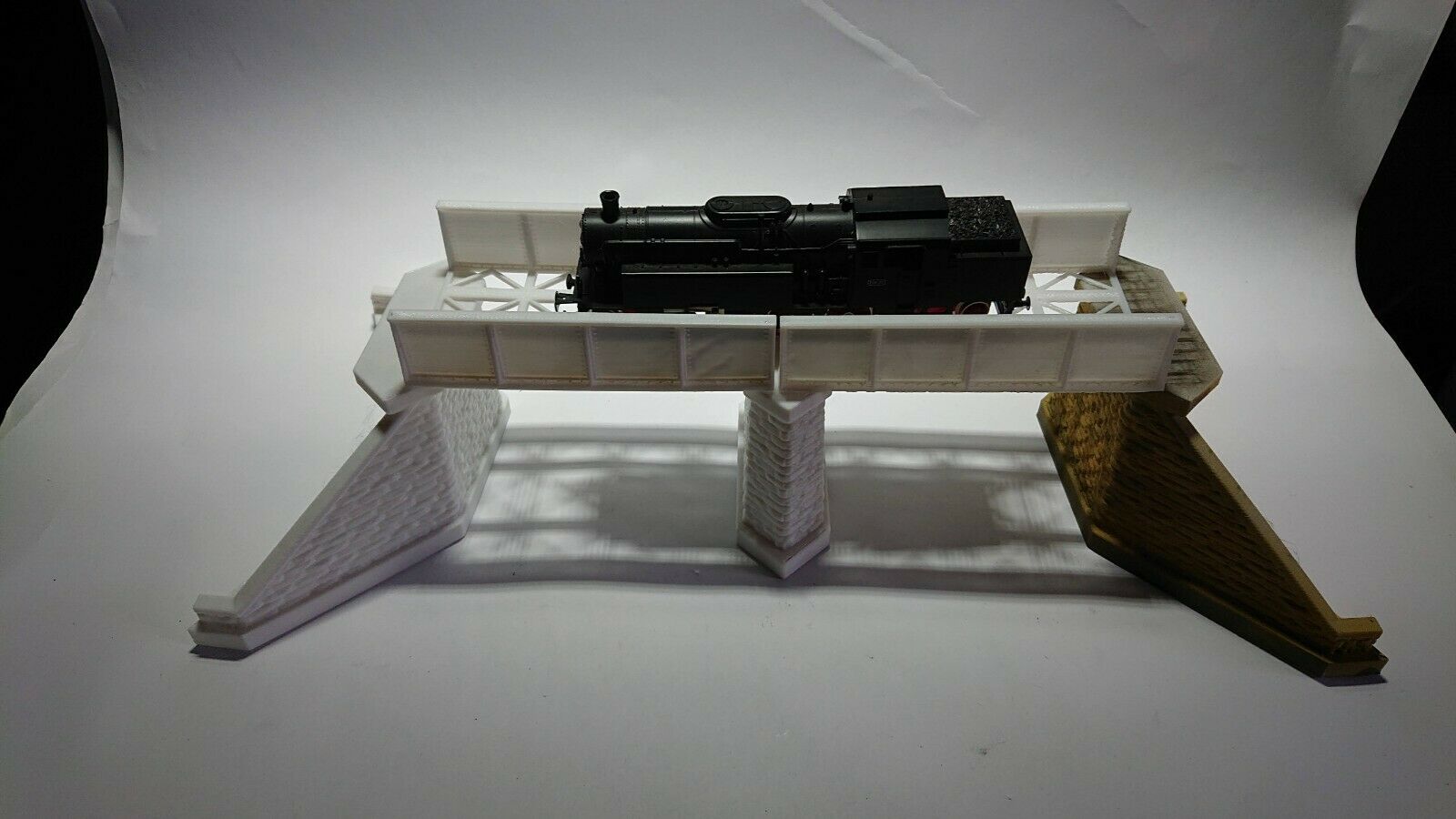 Stonework Effect Model Railway Girder Bridge OO/HO Gauge - Image 5